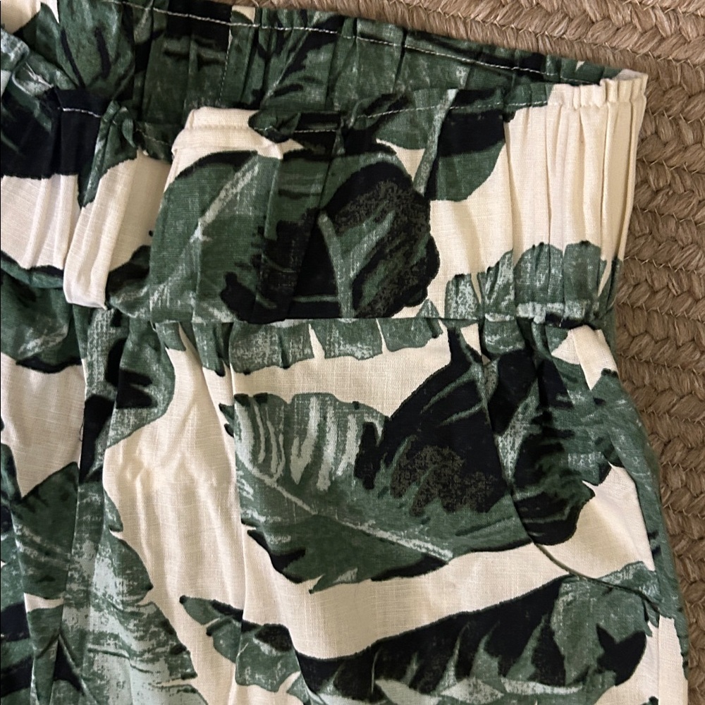 Kourt Willow 2 piece set, tropical print, size large - Picture 4 of 9